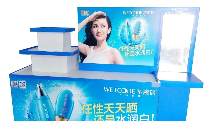 紙堆頭相比木展架有哪些優(yōu)勢呢？